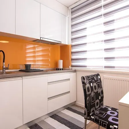 63 Apartment *
